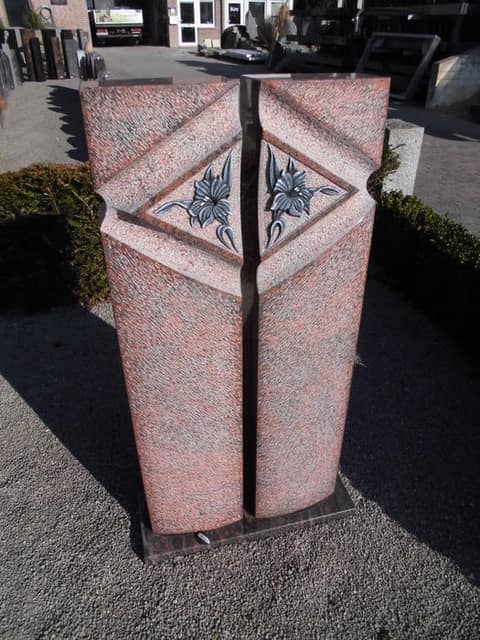 Polierte Stelen, Bild 11
